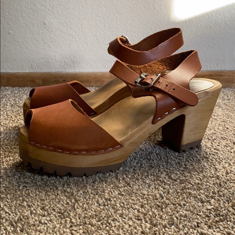 Mia Greta Clogs